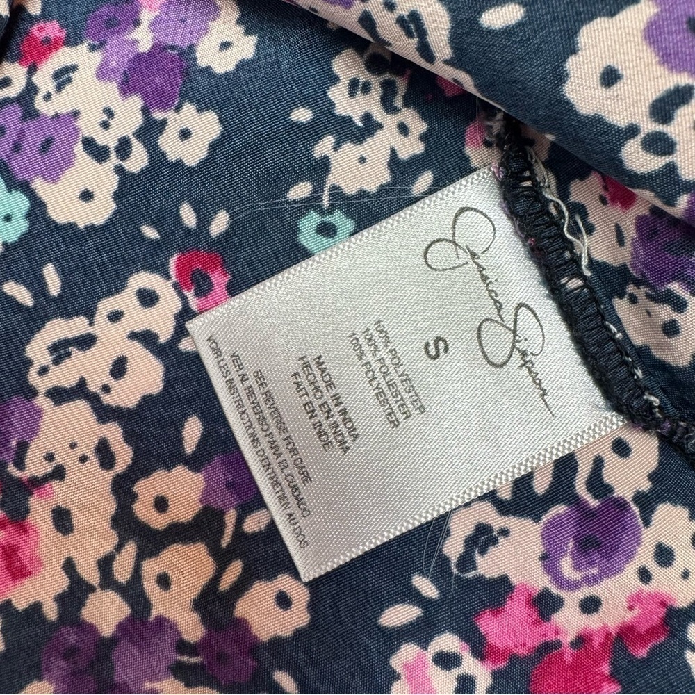 Jessica Simpson💜Black Floral Flutter Sleeve Round Neck Top Blouse Size S - Picture 7 of 10